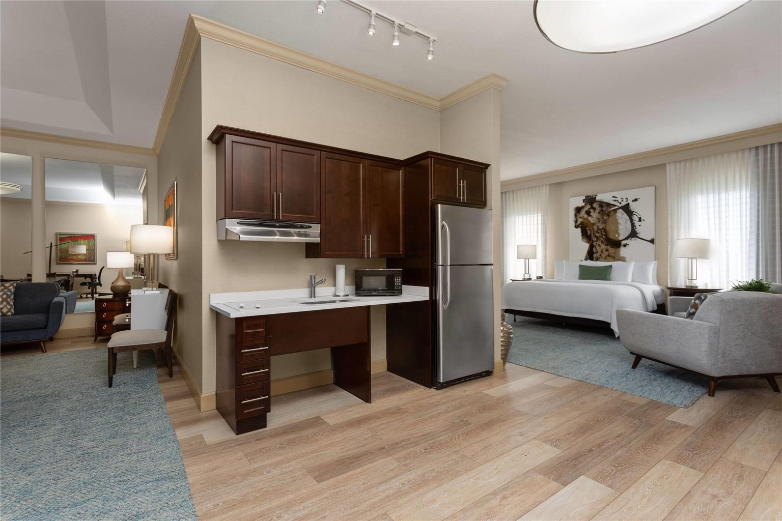 Hawthorn Extended Stay by Wyndham West Palm Beach Airport - photo 25