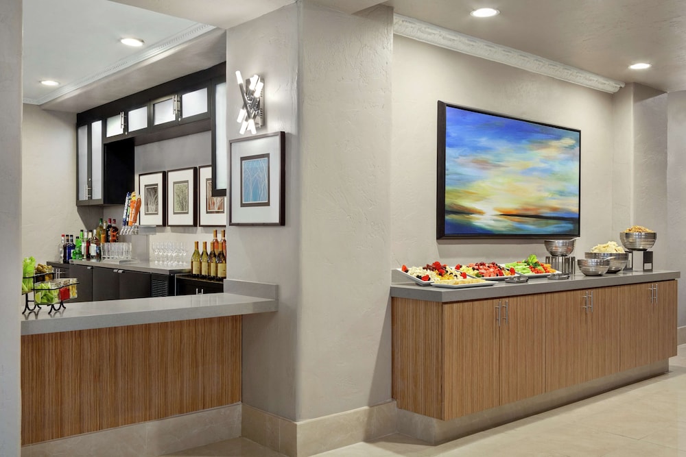 Embassy Suites by Hilton Santa Ana Orange County Airport - photo 42