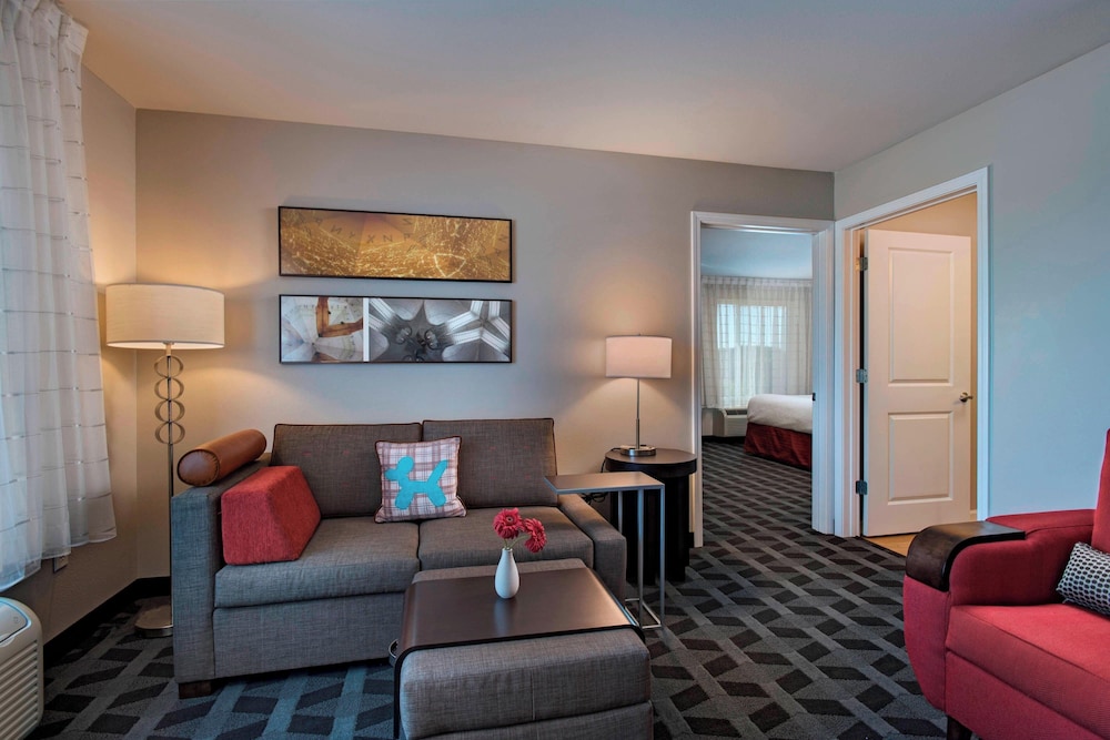 TownePlace Suites Fayetteville Cross Creek - photo 16