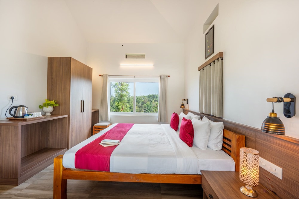 Clouds View Nature Resort - carbon neutral hotel in Unknown City
