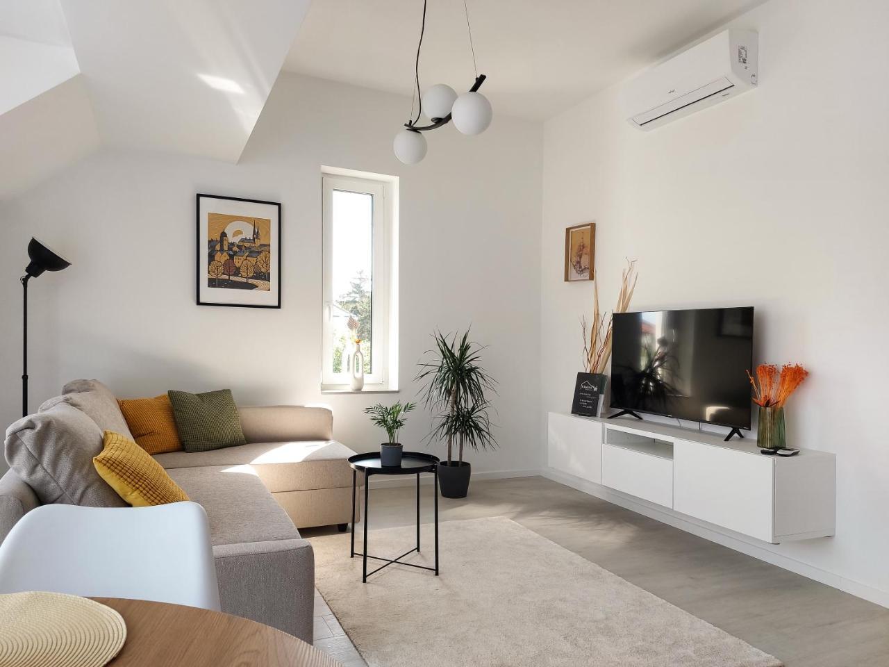 Linden Apartman 106 Adults Only — 4-Star Luxury Hotel in Mosonmagyarovar, Hungary
