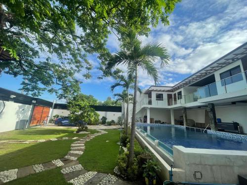 Caloocan Private Resort — 4-Star Luxury Hotel in Manila, Philippines