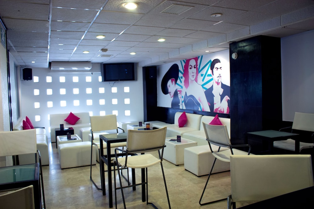 Hotel Bar