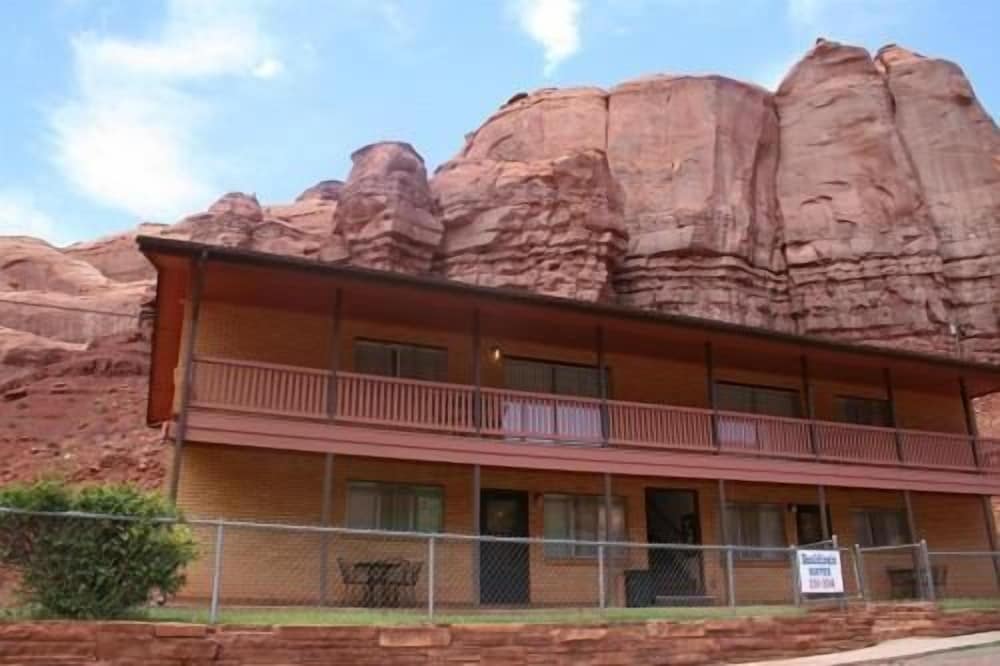 Goulding's Lodge - photo 41