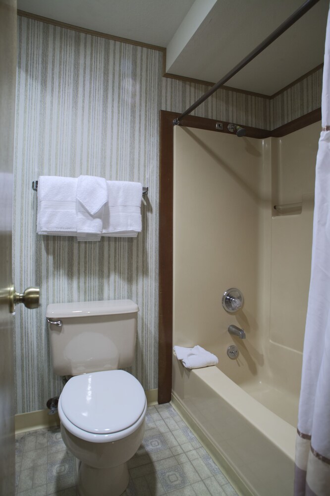 Hi Tide Oceanfront Inn - photo 37