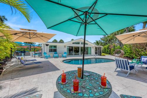 Beach Palm Villa 5533 — 4-Star Luxury Hotel in Siesta Key, United States