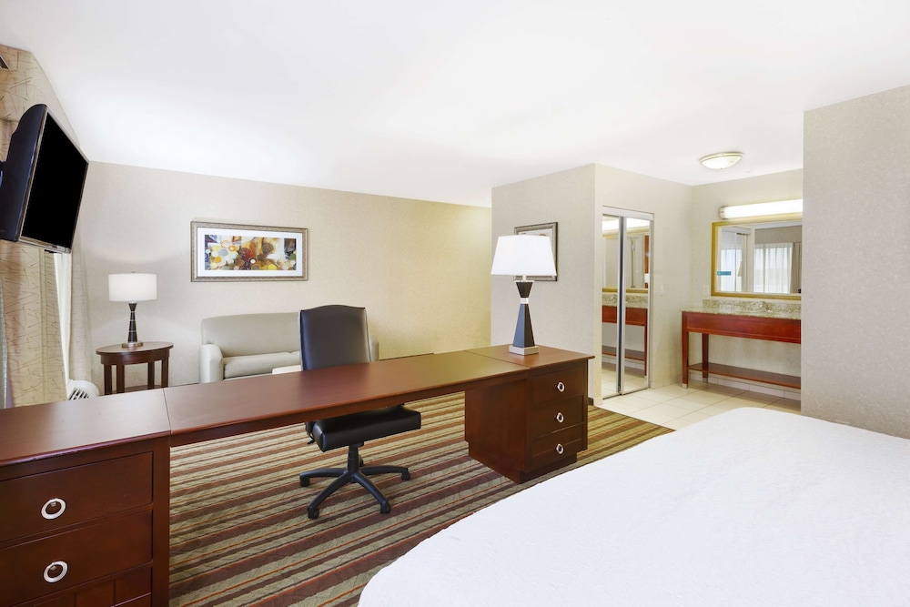 Hampton Inn Detroit Southgate - photo 18