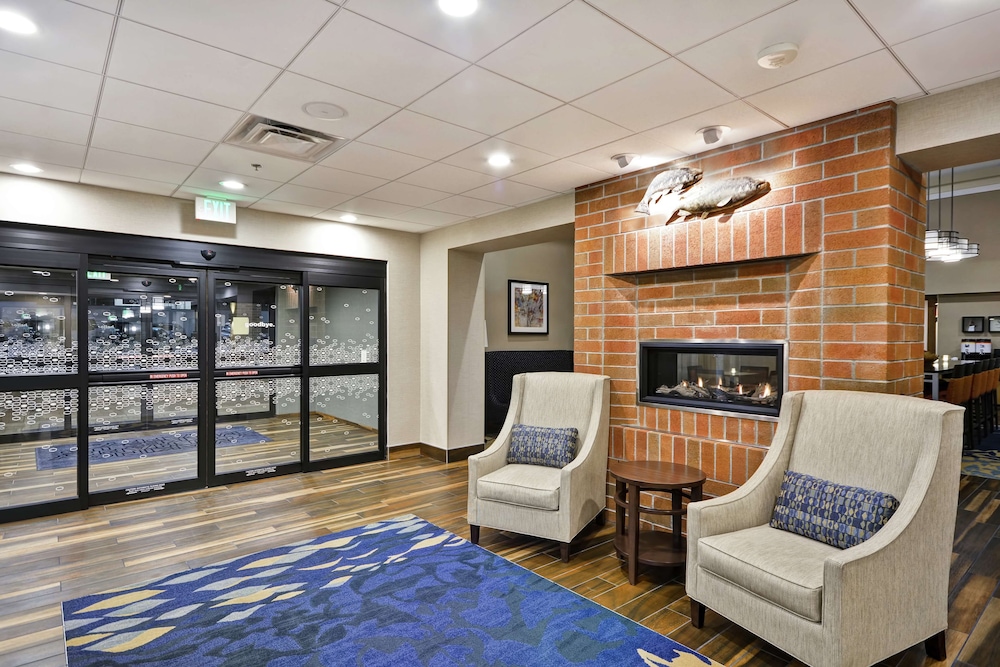 Hampton Inn & Suites Grants Pass - photo 2