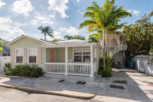 Casa Caribe — 4-Star Luxury Hotel in Key West, United States