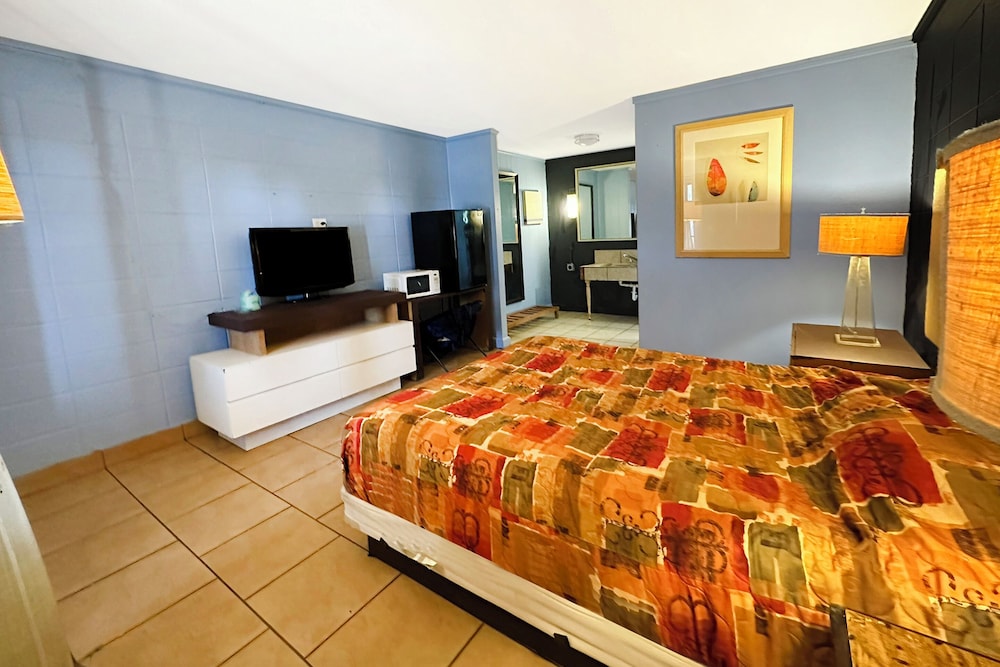 Luxury Inn by OYO Albany - photo 12