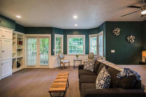 Campbell House Inn - photo 53