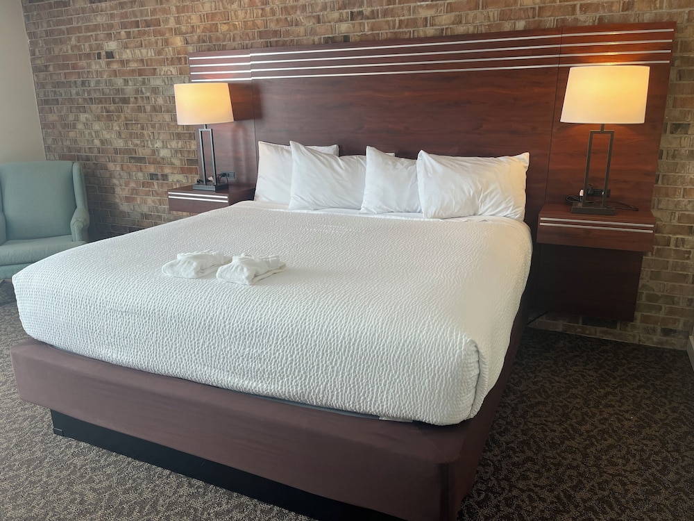 The Hudson Inn - photo 9