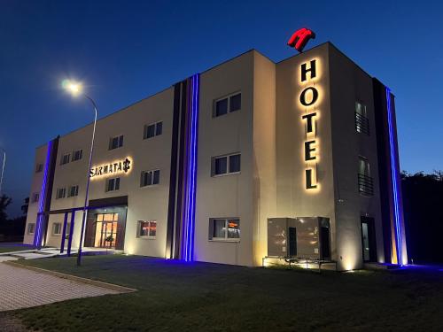 Sarmata - carbon neutral hotel in Unknown City