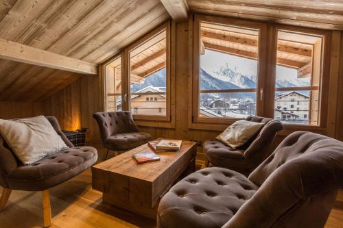 Chalet Yolo Chalet Retreat in Central Chamonix Steam Room — 4-Star Luxury Hotel in Chamonix-Mont-Blanc, France