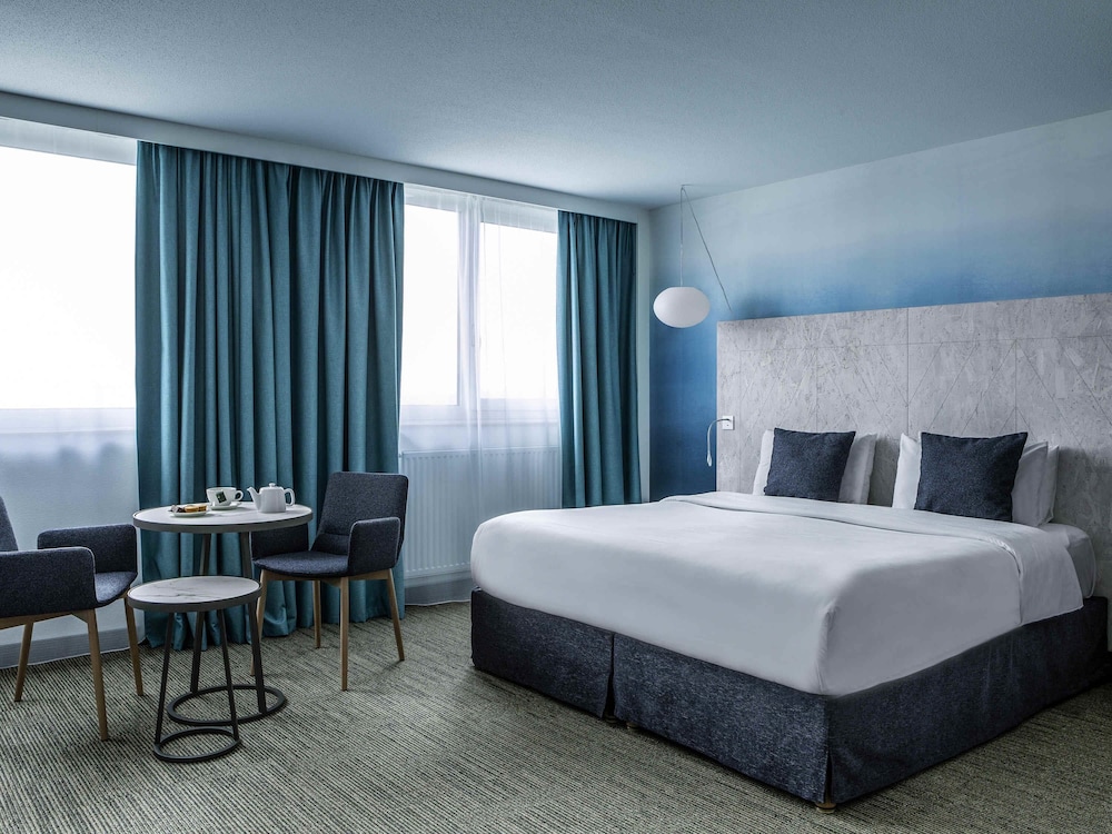 Mercure Vannes Le Port in Vannes, France