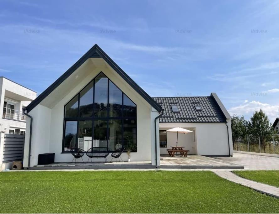 Pineview Lempes - carbon neutral hotel in Brasov