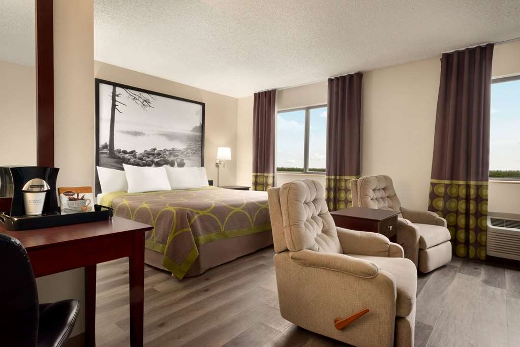 Super 8 by Wyndham Bethany MO - photo 30