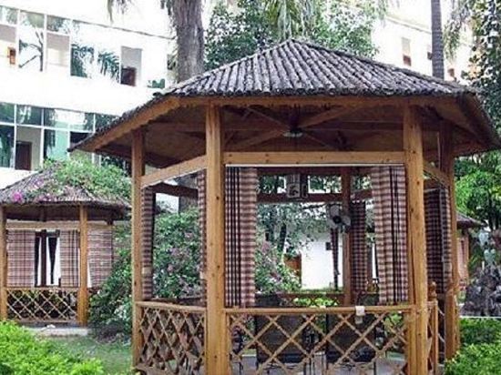 Dongfang Hot Spring Hotel in Unknown City, People's Republic of China