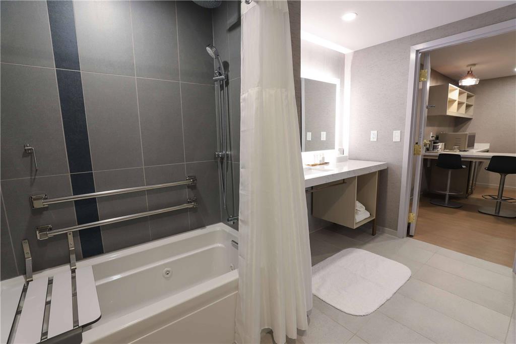 Radisson Plaza Hotel at Kalamazoo Center - photo 19