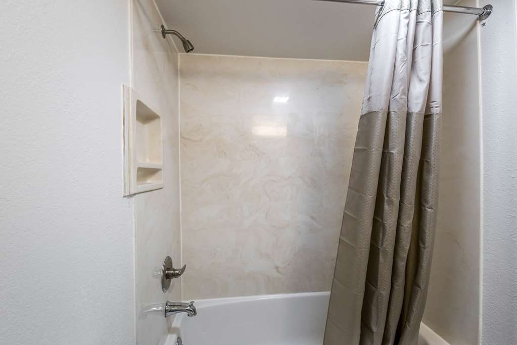 Motel 6 Peoria IL - photo 19