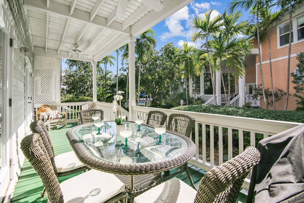 Coral Palm by Avantstay Key West Walkable Gated Community & Shared Pool - photo 37