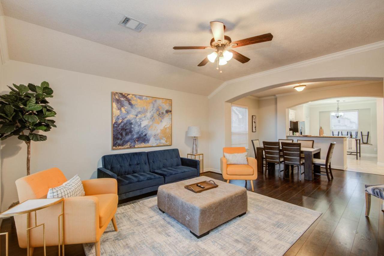 Tomball Fall Special Pets allowed in Tomball, United States