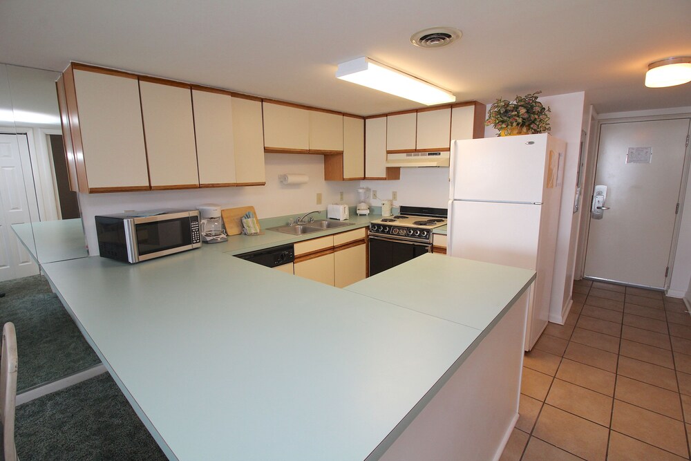 Bay Club Resort - photo 24