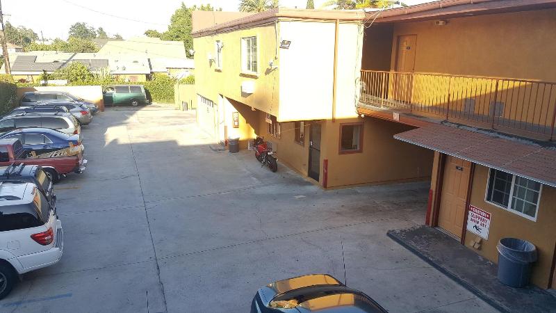 Central Inn Motel on 41 Street - photo 9