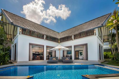 Villa Tramonto By Le Cielo — 4-Star Luxury Hotel in Canggu, Indonesia