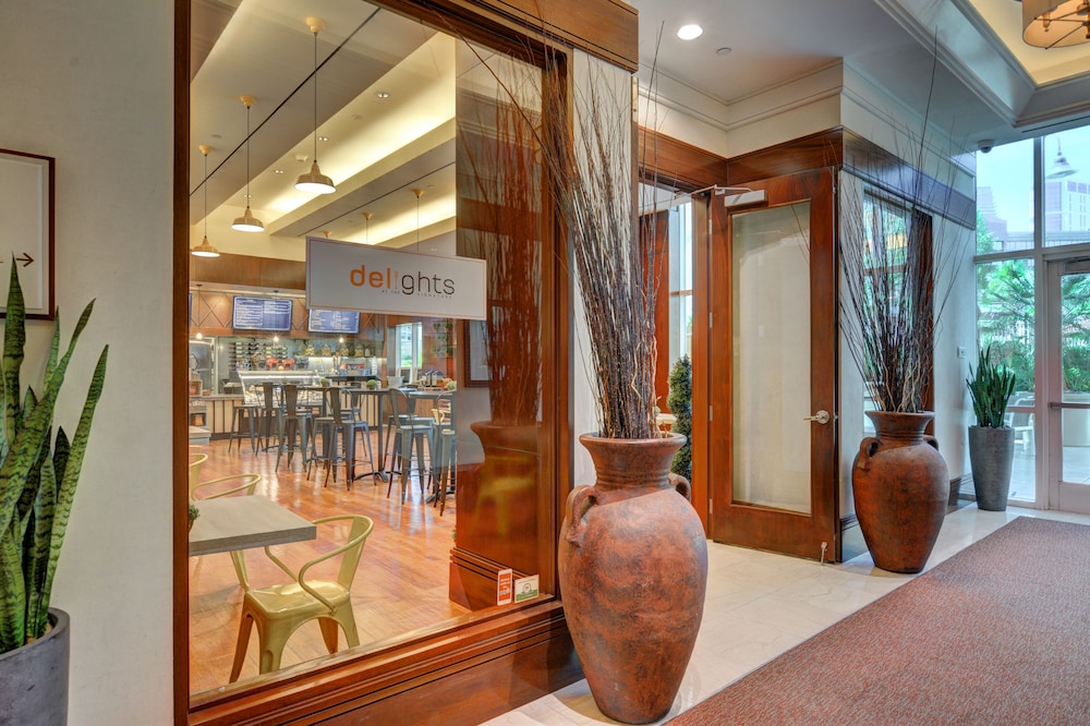 Jet Luxury Resorts @ The Signature Condo Hotel