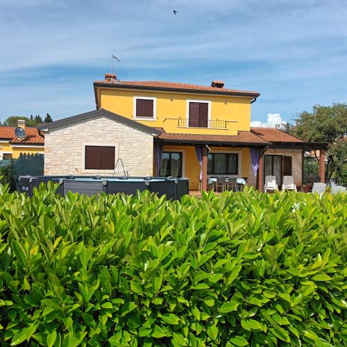House Dolly — 4-Star Luxury Hotel in Porec, Croatia