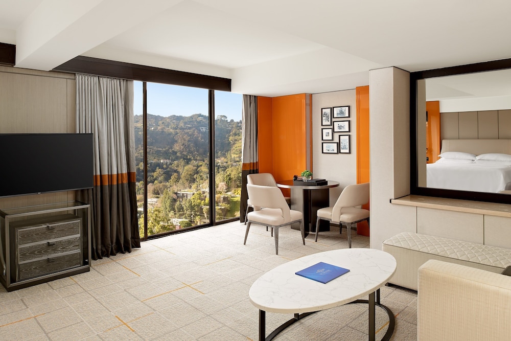 Sheraton Universal Hotel - photo 24