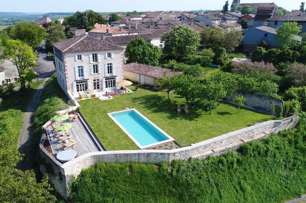 La Mirande De Saint Clar — Saint Clair Du Rhone
