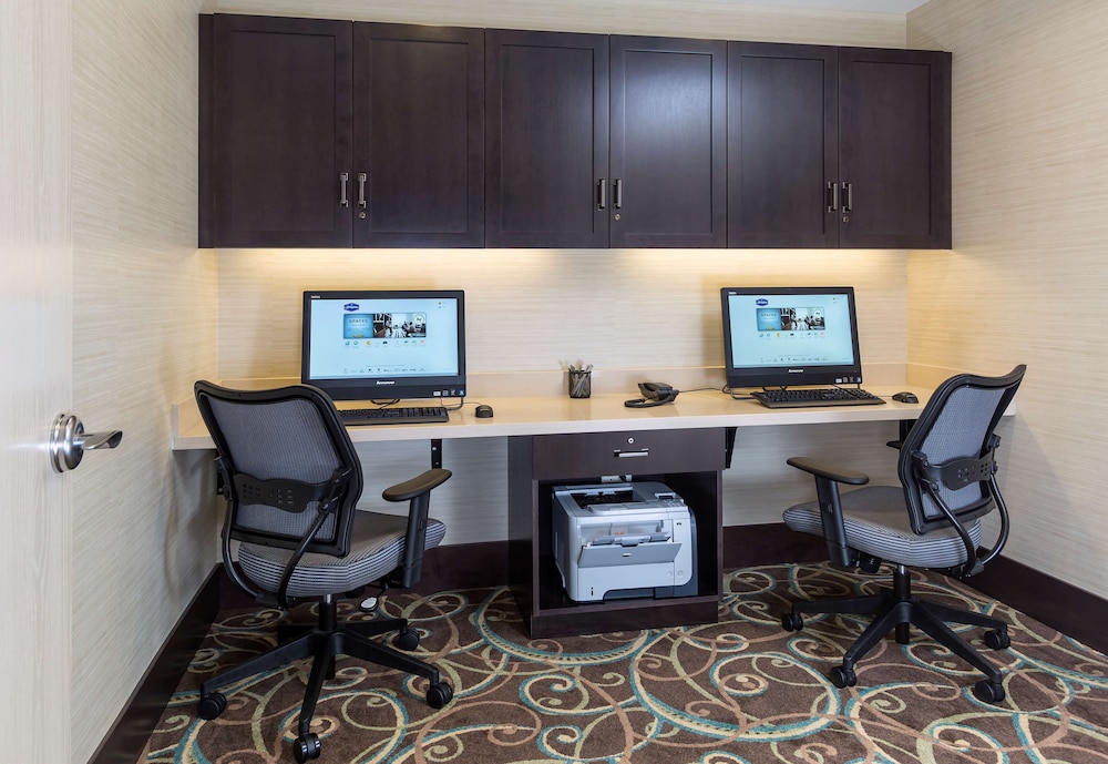 Hampton Inn & Suites Philadelphia Montgomeryville - photo 24