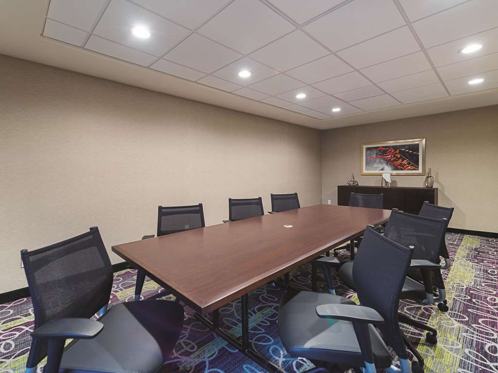 La Quinta Inn & Suites by Wyndham Oklahoma City NW Expwy - photo 43