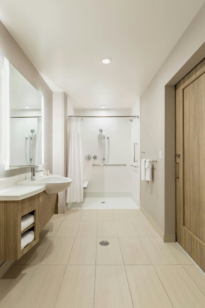 SpringHill Suites by Marriott St. Paul Downtown - photo 11