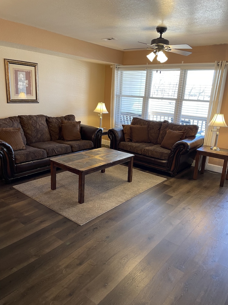 Crown Point Resort - photo 52
