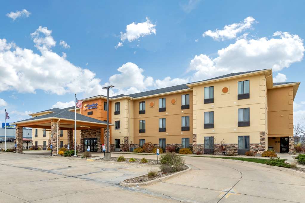 Comfort Inn & Suites Cedar Rapids North Collins Road - featured photo