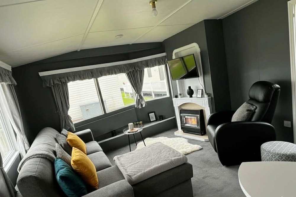 Cozy Caravan in Skegness for 8 in Skegness, United Kingdom