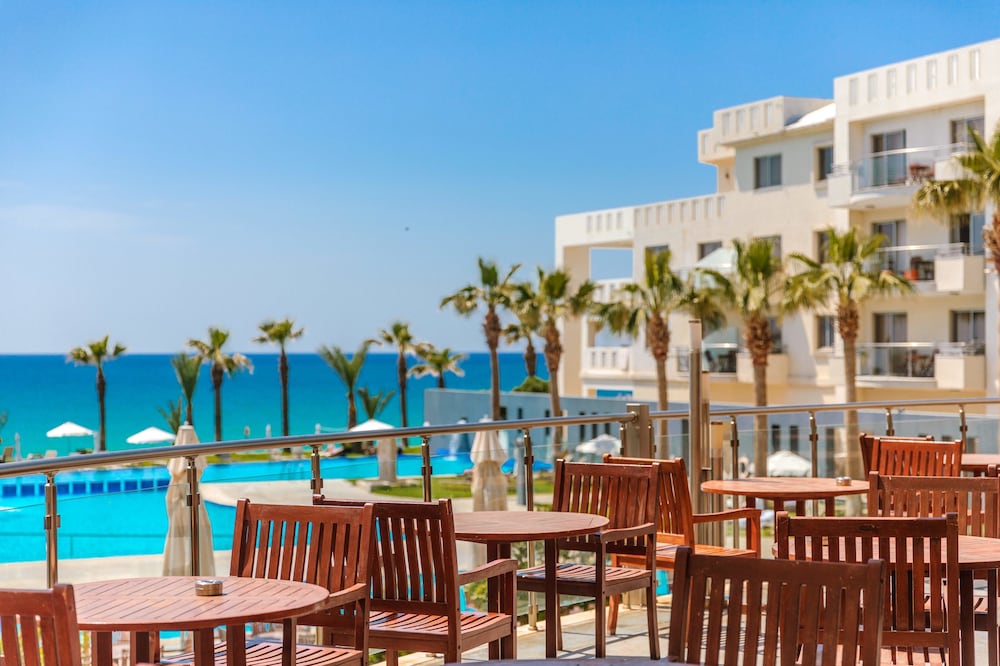 מזון ומשקאות