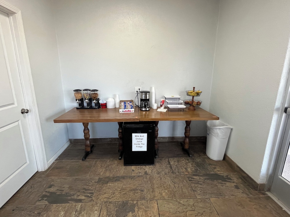 Lovington Inn - photo 13