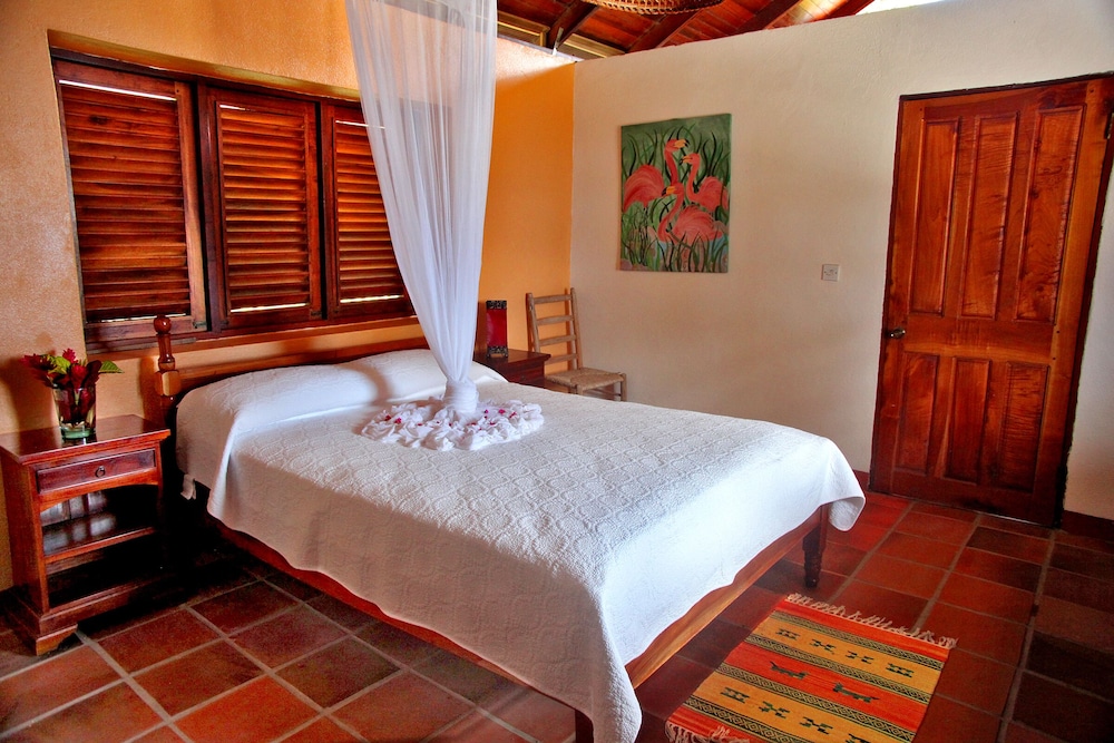 Hermitage Terrace — Soufriere — photo 3