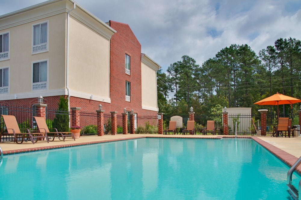 Holiday Inn Express Hotel & Suites Natchitoches by IHG - photo 25