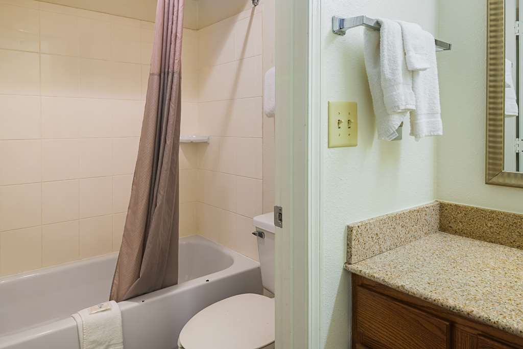Studio 6 Extended Stay Greensboro NC - photo 15
