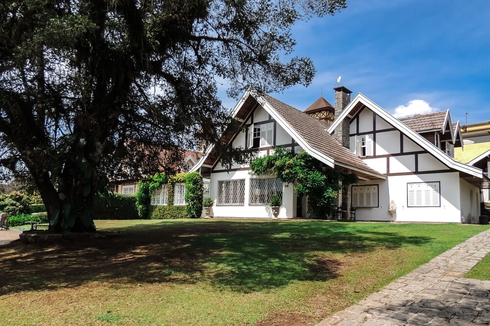 Casa de Lazer em Campos do Jordao — 4-Star Luxury Hotel in Campos Do Jordao, Brasil