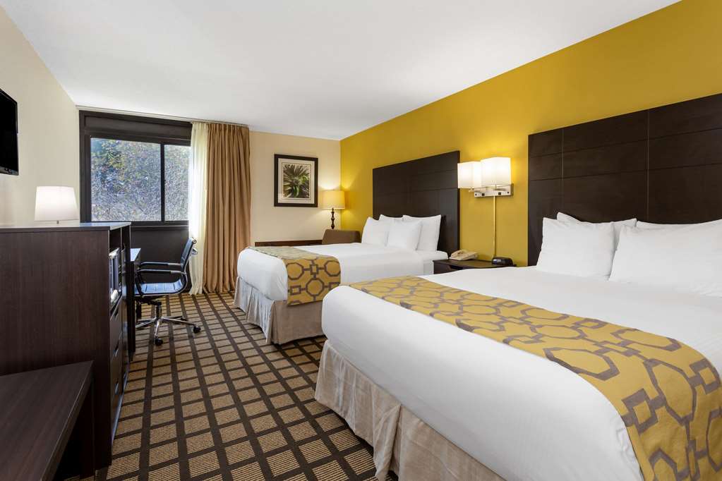 Baymont by Wyndham Queensbury Lake George - photo 24