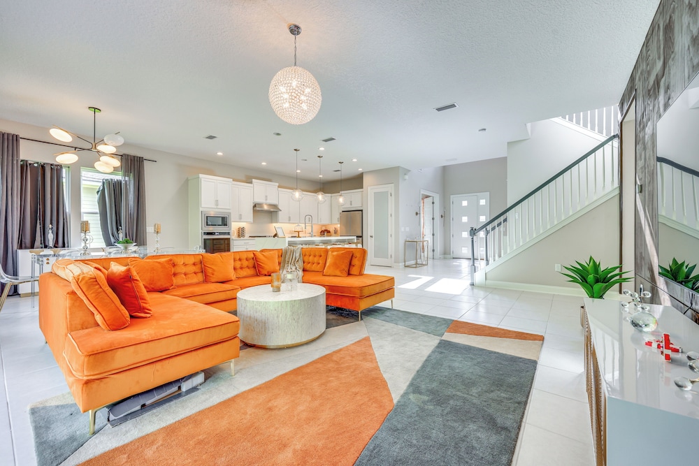 20 Mi to JAX Beach Game Days: Upscale Retreat in Jacksonville, United States