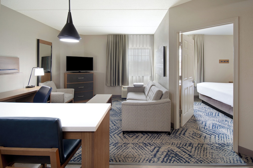 Candlewood Suites Columbia Ft. Jackson by IHG - photo 17