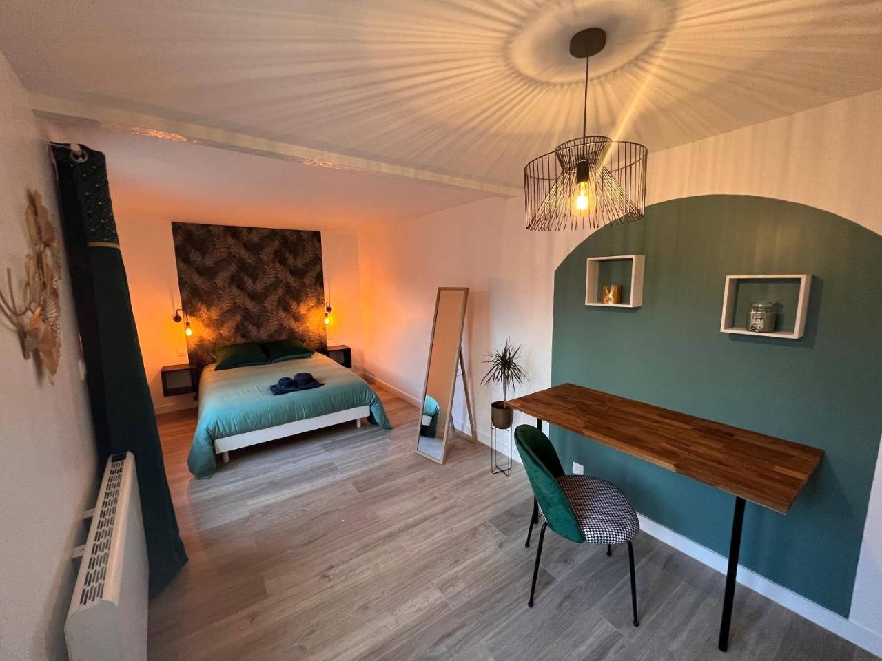 Yellowhouse Cosyhousebyjanna — Chatellerault