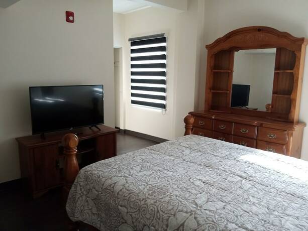 Rochester Hotel - photo 5